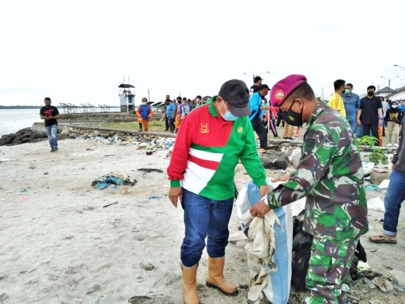 Masyarakat Diajak Jaga Kebersihan Pantai
