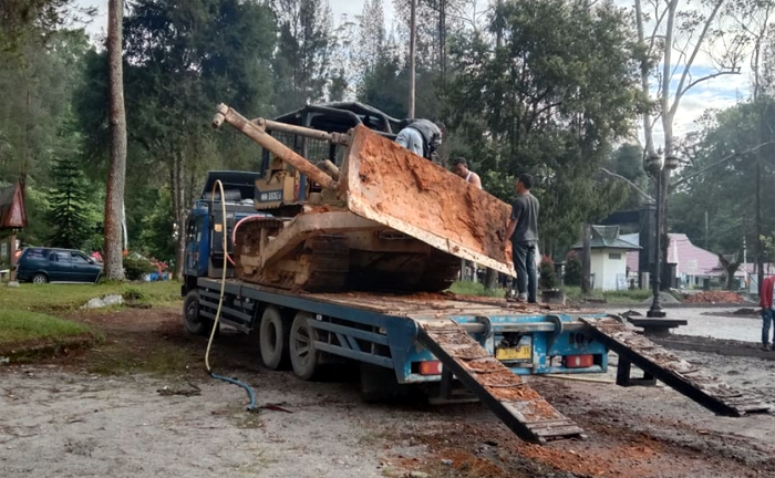 Dinas Kehutanan Sumut Hentikan Perambahan Hutan di Puncak 2000 Siosar Karo