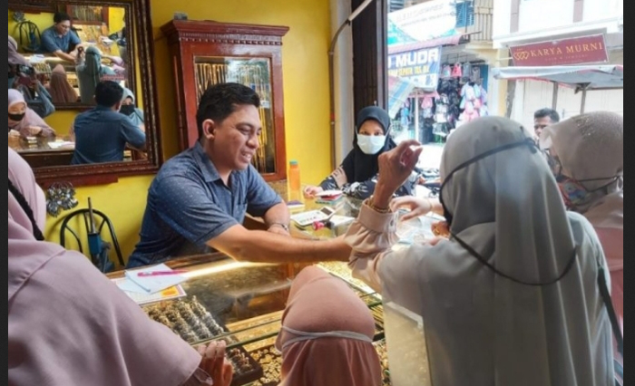 Warga Aceh Rame-rame Beli Emas Untuk Investasi dan Mahar