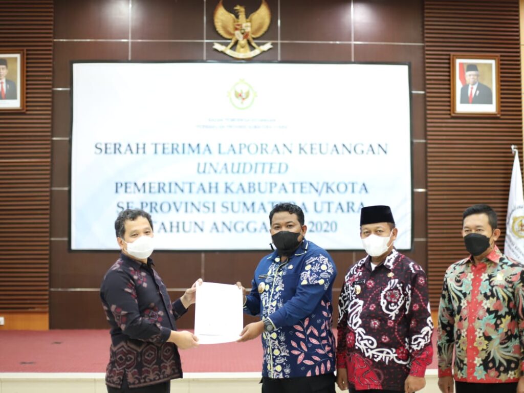 Pemko Tanjungbalai Serahkan Laporan Keuangan BPK RI
