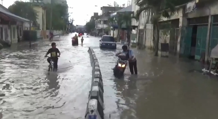 Ratusan Rumah Terendam Banjir Rob di Tanjungbalai