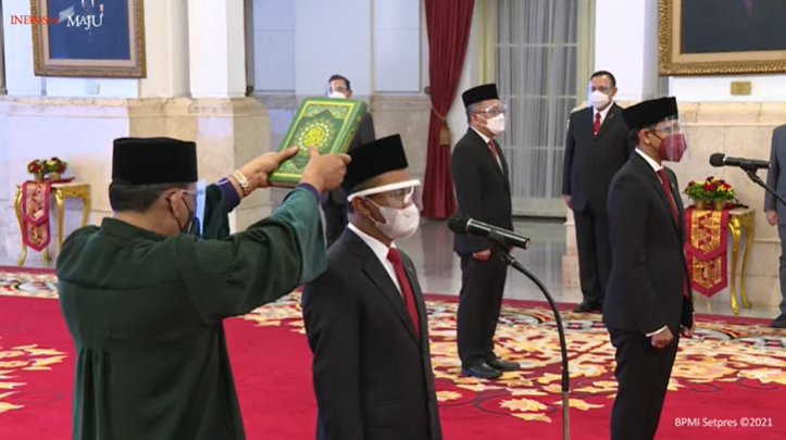 Presiden Jokowi Lantik Menteri Investasi/Kepala BKPM, Mendikbudristek, dan Kepala BRIN
