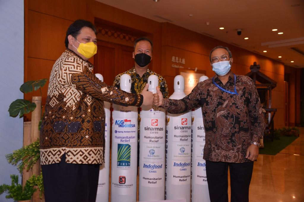 Indonesia Kembali Kirimkan 2.000 Tabung Gas Oksigen ke India