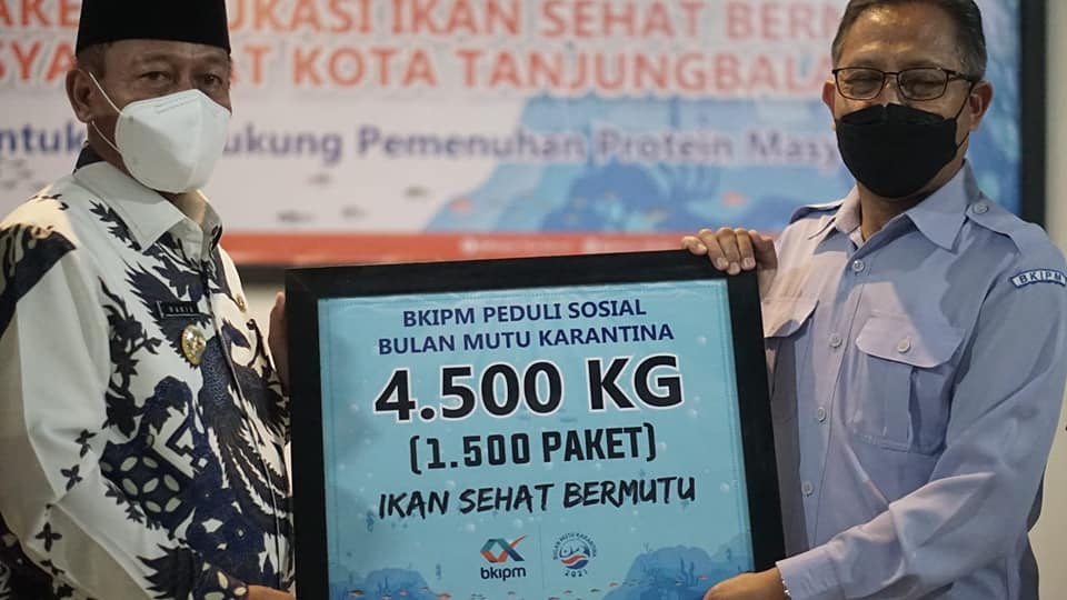 1.500 Paket Ikan Sehat Dibagikan ke Masyarakat Tanjungbalai