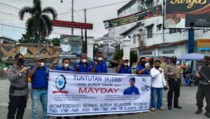 Peringatan May Day di Asahan, Buruh Bagikan Masker