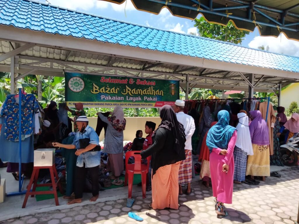 Muhammadiyah Rawang Gelar Bazar Ramadhan Pakaian Layak Pakai