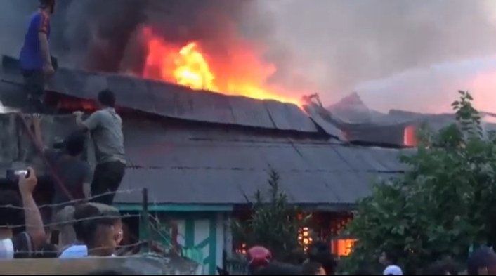 Tujuh Rumah Semi Permanen Di Tanjungbalai Ludes Terbakar