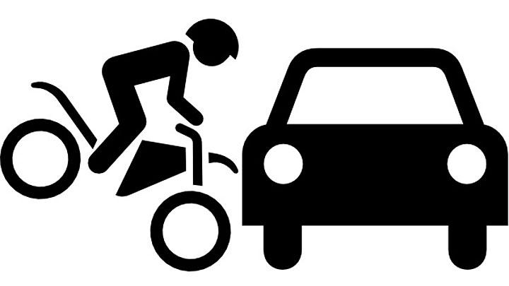Tabrak Mobil Yang Sedang Parkir, Pengendara Sepeda Motor Tewas