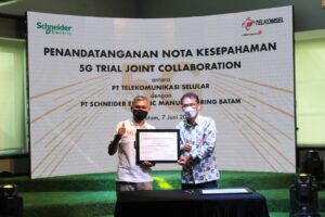Telkomsel dan Schneider Electric Dorong Pemanfaatan Teknologi 5G untuk Industri 4.0 di Indonesia