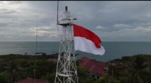 TNI AL Lanal TBA Kibarkan Bendera di Pulau Jemur, Perbatasan RI – Malaysia