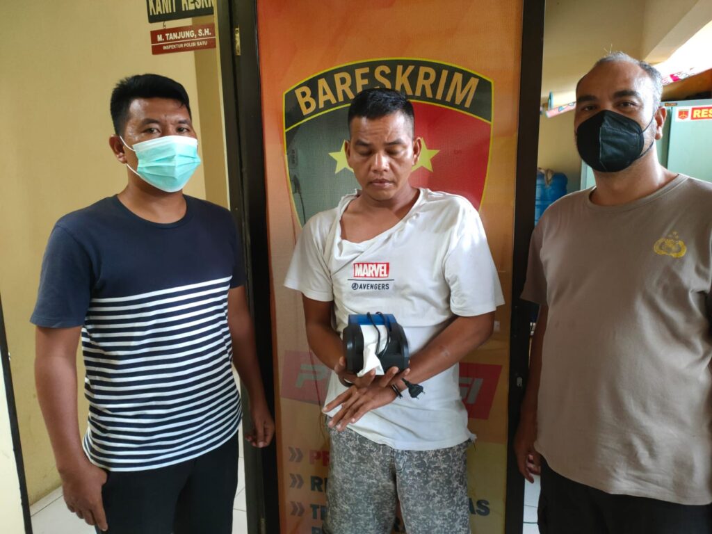 Polsek Tanjungbalai Utara Ringkus Pria Pembobol Toko Ponsel