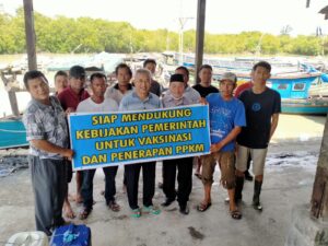 Pangeran Bedagai dan Tokoh Nelayan Ajak Warga Masyarakat Pesisir Pantai Mendukung Vaksinasi