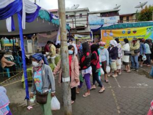 Pemprov Sumut Bersama TNI/Polri Gelontorkan 22.000 Liter Minyak Goreng Lewat Pasar Murah