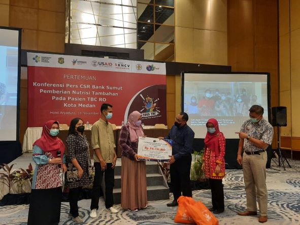 Bank Sumut Serahkan Bantuan untuk Pasien TB RO di Medan