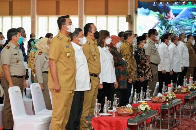Aulia Rachman Saksikan Penyerahan Sertifikat Tanah Untuk Rakyat oleh Menteri ATR/BPN