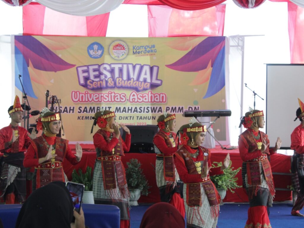 Pisah Sambut Pertukaran Mahasiswa Merdeka Dalam Negeri, UNA Gelar Festival Seni – Budaya