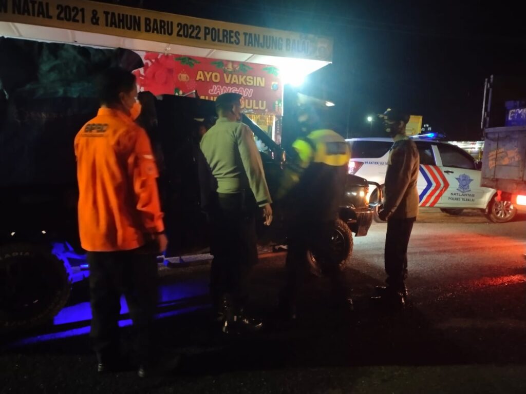 Polres Tanjungbalai Cek Prokes dan Kelengkapan Vaksin Pelaku Perjalanan