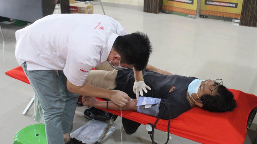 Kecamatan Medan Labuhan Kolaborasi dengan PMI Gelar Donor Darah