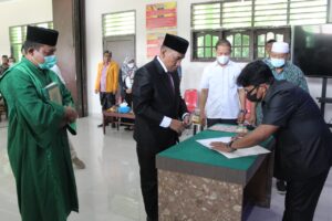 Dr Bahmid, M.Kn Kembali Dilantik Jadi Dekan Fakultas Hukum