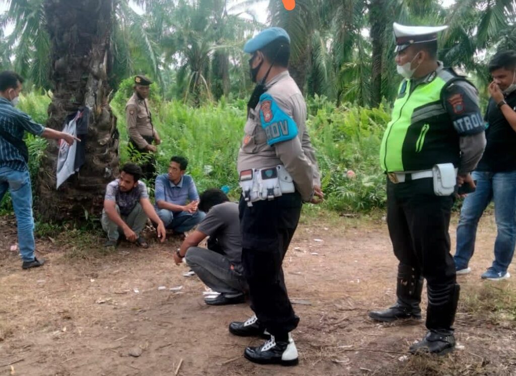 Polres Sergai Grebek Kampung Narkoba Desa Pon, 3 Pria Diamankan