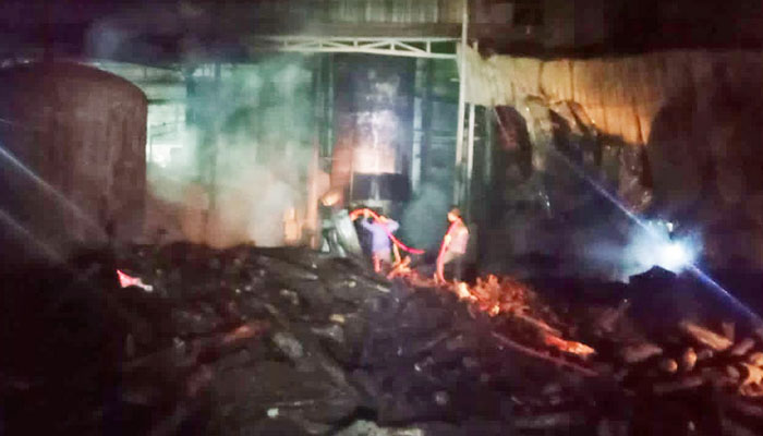 Polsek Firdaus Cek TKP Ruangan Boiler PT Florindo Terbakar