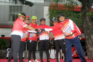 Edy Rahmayadi Lepas 5.000 Peserta Fun Bike Sambut HUT ke-76 Bhayangkara