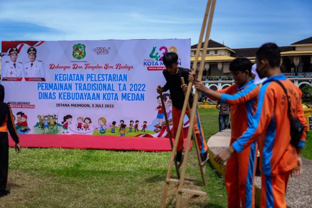 Semarakkan HUT Kota Medan, Ratusan Siswa SD dan SMP Ikuti Pelestarian Permainan Tradisional