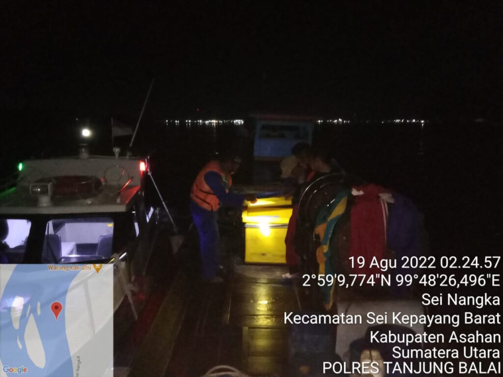 Patroli Satpolair Polres Tanjungbalai Cegat Kapal Nelayan Tanpa Nama