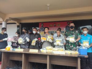 Polisi Tangkap 2 Pria Penjemput 15,9 Kg Sabu dari Perairan Malaysia