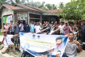 DPD Partai NasDem Asahan Serahkan 3 Hand Traktor untuk Bantu Kelompok Petani