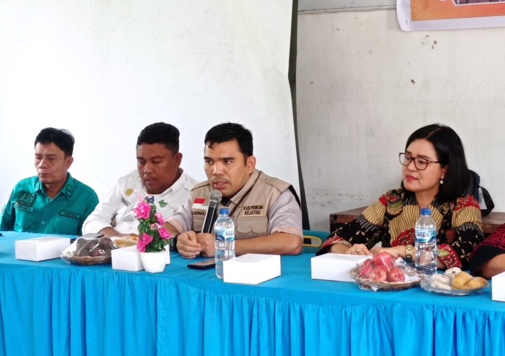 Jaksa Masuk Desa, Kejati Sumut Edukasi Masyarakat Sibolangit Mengenal Hukum dan Menjauhi Hukuman