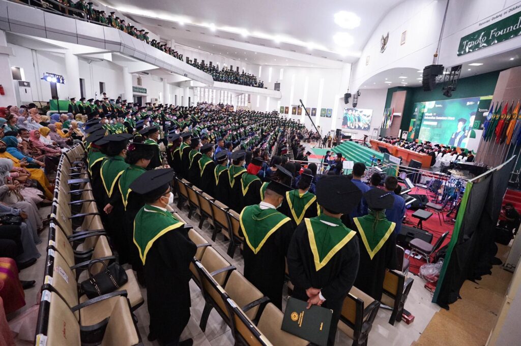 Wisuda 2.232 Lulusan, Rektor USU Tekankan Pentingnya Be Educate