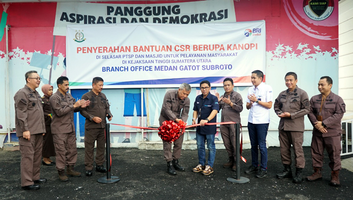 Kajati Sumut dan Regional CEO BRI Medan Tandatangani Serah Terima Bantuan CSR