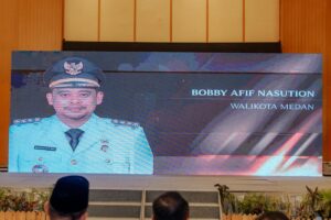 Bobby Nasution Terima Penghargaan Sahabat Pers Dari SPS Sumut