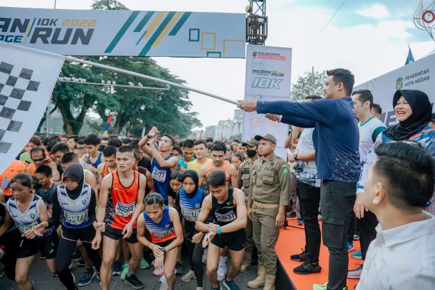 Bobby Nasution Lepas Ribuan Peserta Medan Run Heritage 2022