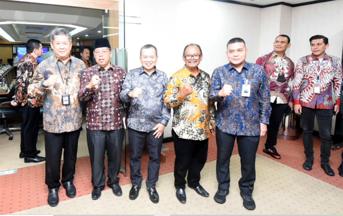 Wakil Walikota Padangsidimpuan Hadiri RUPS Bank Sumut