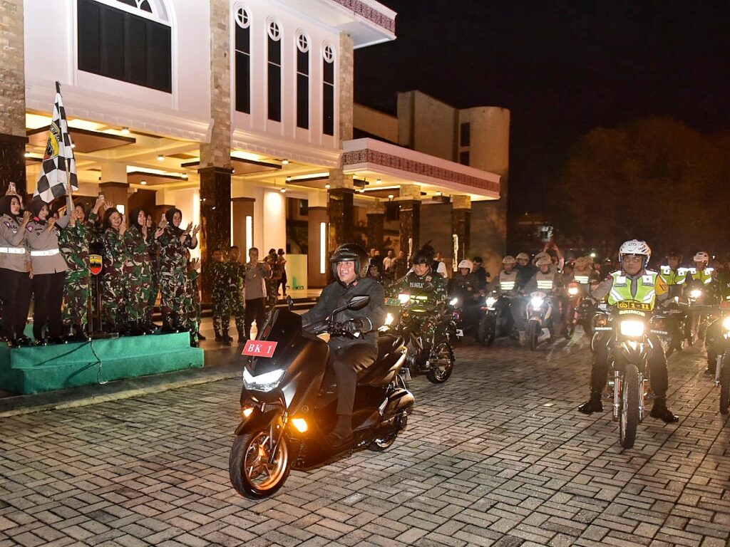 Pakai Sepeda Motor, Edy Rahmayadi Keliling Kota Medan Pantau Pengamanan Tahun Baru