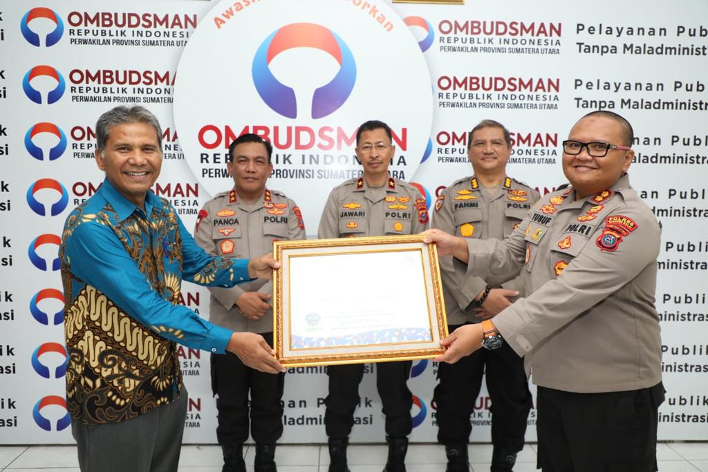Polres Tanjungbalai Terima Penghargaan dari Ombudsman RI