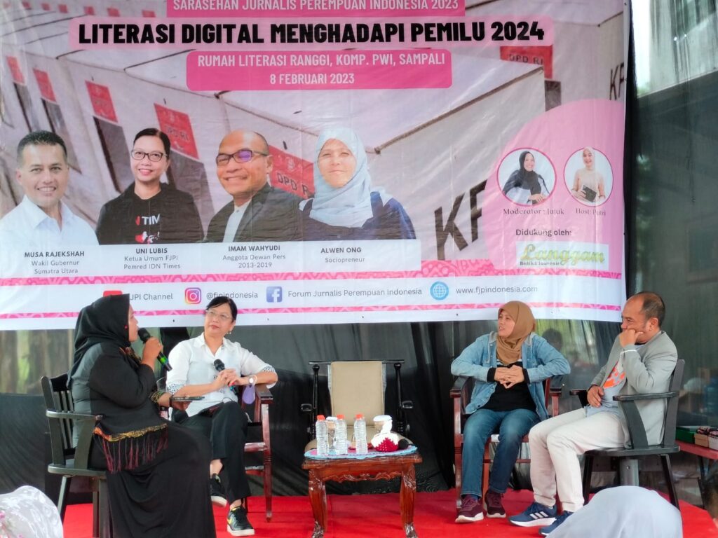 Diskusi Bareng FJPI, Pentingnya Literasi Digital Untuk Menghadapi Pemilu 2024