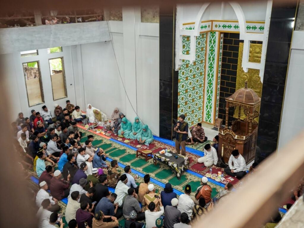 Warga Diajak Isi Waktu Dengan Kegiatan Positif dan Senantiasa Ramaikan Masjid