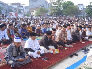 Kapolres Tanjungbalai Salat Idul Fitri di Tanjungbalai Bersama Warga Berlangsung Khidmat