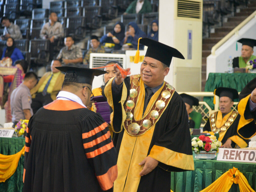 654 Alumni Diwisuda, Rektor Unimed Yakin Lulusan Cukup Bekal di Dunia Kerja