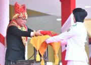 Upacara Peringatan 78 Tahun Kemerdekaan RI di Sumut Khidmat,  Gubernur Edy Rahmayadi Pakai Baju Adat Karo
