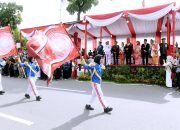 Ribuan Orang Tumpah di Jalan Diponegoro Medan, Gubernur Edy Rahmayadi Buka dan Saksikan Pawai Pembangunan di Hari Kemerdekaan RI yang ke-78