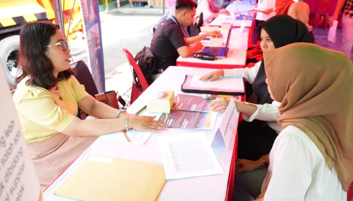 Ratusan Pencari Kerja Berebut Lowongan di Job Fair Mini Kecamatan Medan Perjuangan 