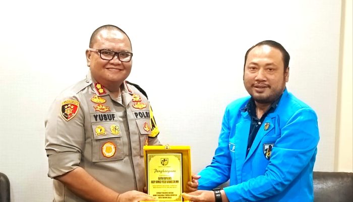 KNPI Tanjungbalai Berikan Penghargaan ke Kapolres