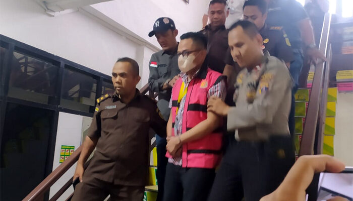 Kejari Medan Tahan Mantan Bendahara BLU RSUP H Adam Malik Terkait Dugaan Korupsi Rugikan Negara Rp8 M