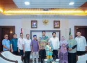 Walikota Medan Hadiahkan Umroh Untuk Ibu dan Adik Sang Juara Kompetisi Hafiz Indonesia