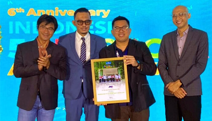 JNE Raih Penghargaan The Iconomics “Indonesia Best 50 CSR Awards 2024