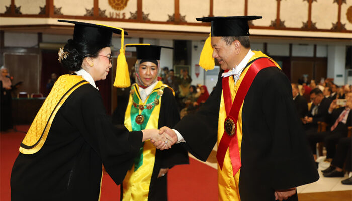 Bambang Sugeng Rukmono Dikukuhkan jadi Guru Besar Ilmu Hukum dan Pemulihan Aset pada Universitas Sebelas Maret